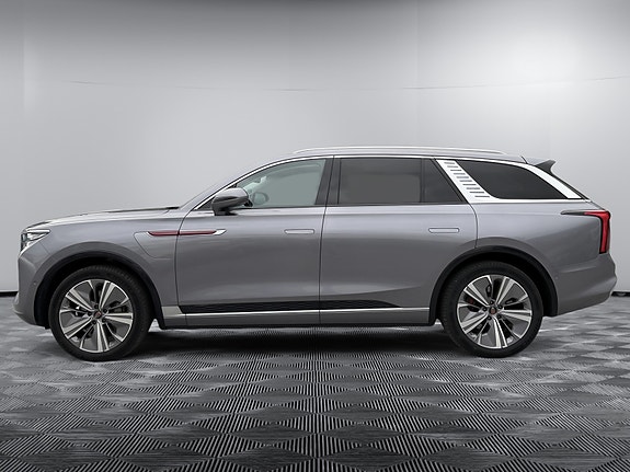 Hongqi E-HS9 2 of 5