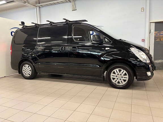 Hyundai H-1 4 of 5