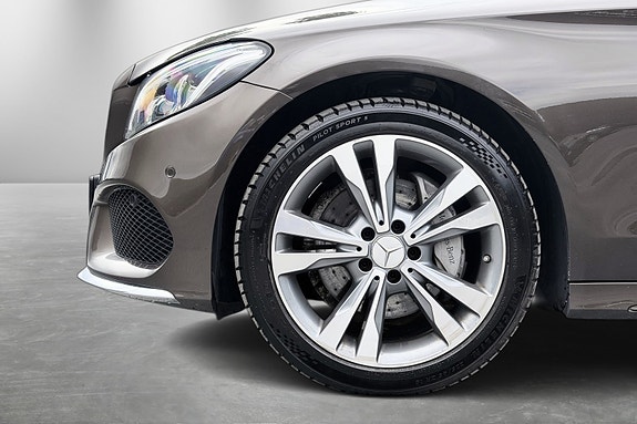 Mercedes-Benz C-Klasse 3 of 5