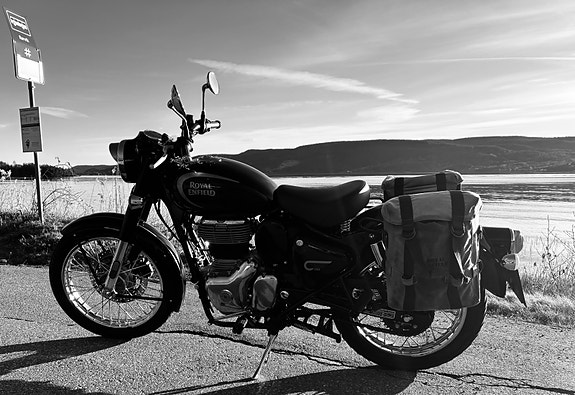 Royal Enfield Classic 350 5 of 16