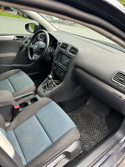 Volkswagen Golf VI 8 of 30