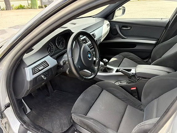 BMW 316i 9 of 16