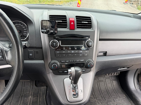 Honda CR-V 18 of 24