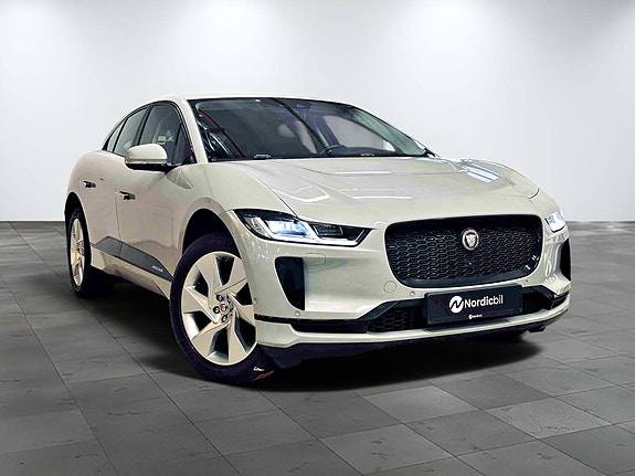 Jaguar I-PACE 2 of 5
