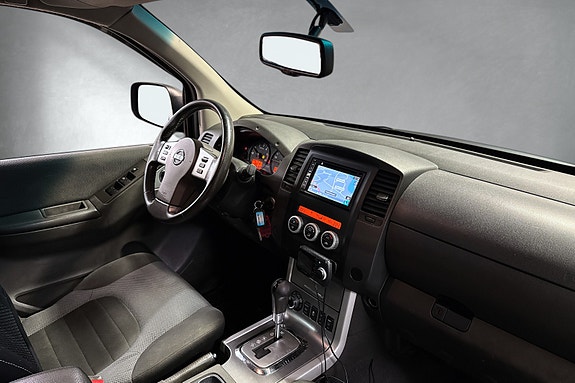 Nissan Navara 24 of 26