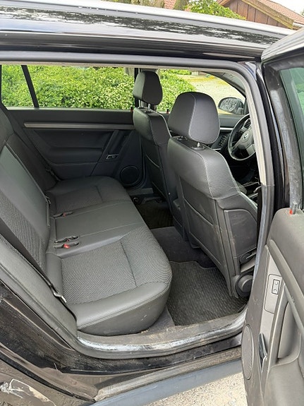 Opel Vectra 8 of 11