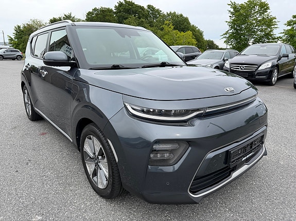 Kia e-Soul 4 of 5