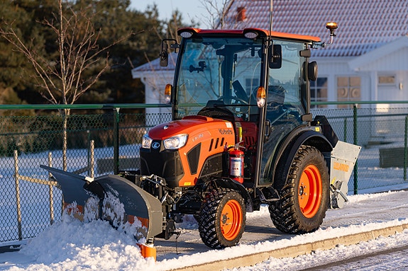 Kubota LX-401 13 of 25