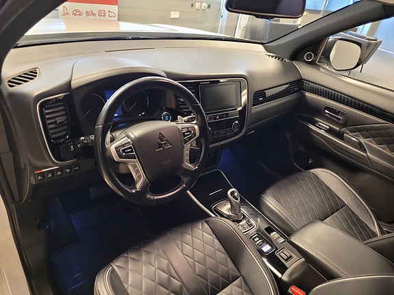 Mitsubishi Outlander 21 of 27