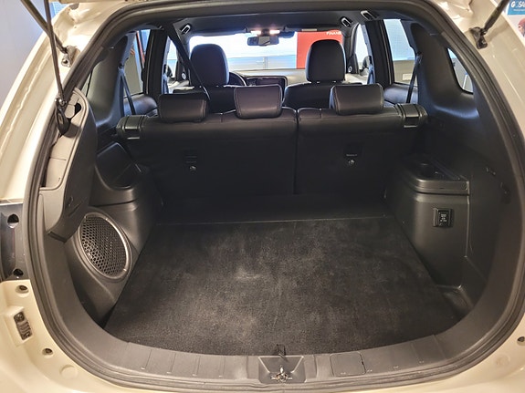 Mitsubishi Outlander 18 of 27