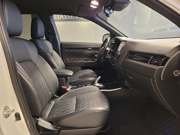 Mitsubishi Outlander 11 of 27