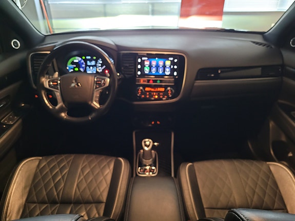 Mitsubishi Outlander 27 of 27