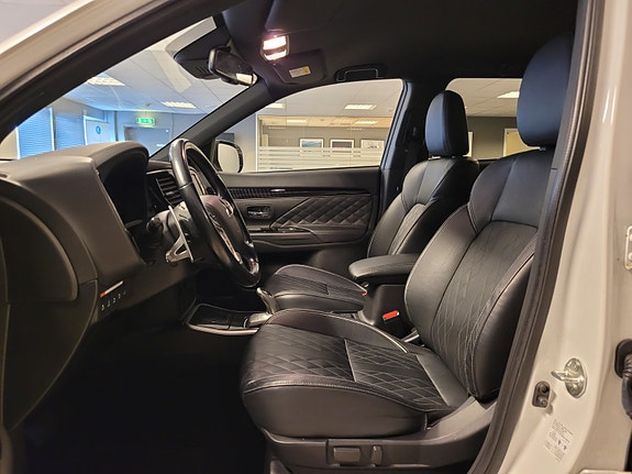 Mitsubishi Outlander 20 of 27
