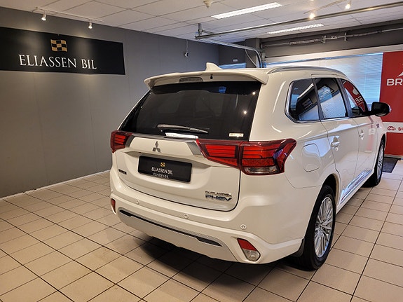 Mitsubishi Outlander 6 of 27