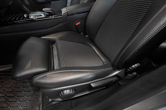 Mercedes-Benz A200 19 of 30