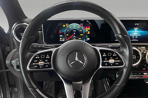 Mercedes-Benz A200 20 of 30