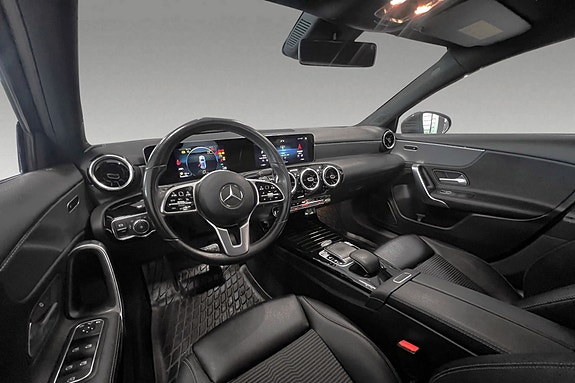 Mercedes-Benz A200 12 of 30
