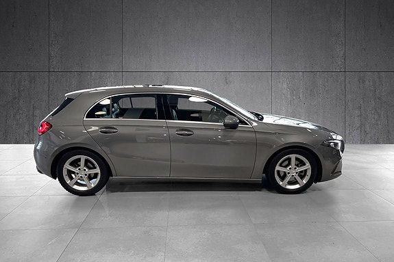 Mercedes-Benz A200 6 of 30