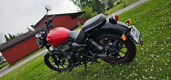 Royal Enfield Meteor 350 5 of 5