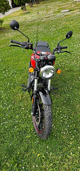 Royal Enfield Meteor 350 3 of 5