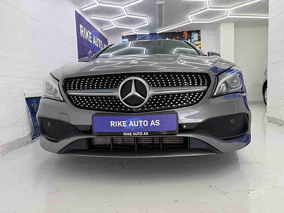 Mercedes-Benz CLA180 4 of 5