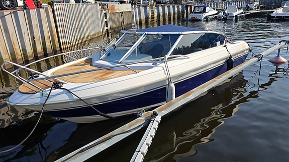 Ibiza 20 Touring SE | Yamaha 115 hk | Hydraulisk styring | Ny havnekalesje 3 of 5