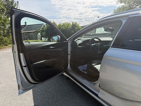 Opel Insignia 26 of 30