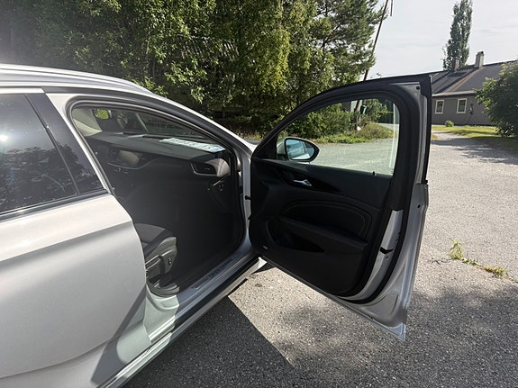 Opel Insignia 17 of 30