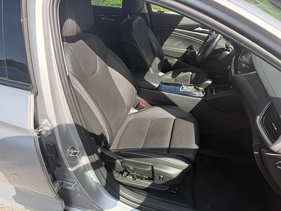 Opel Insignia 16 of 30