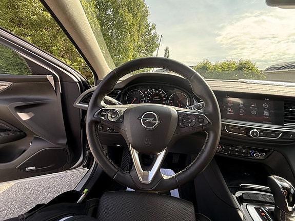 Opel Insignia 20 of 30