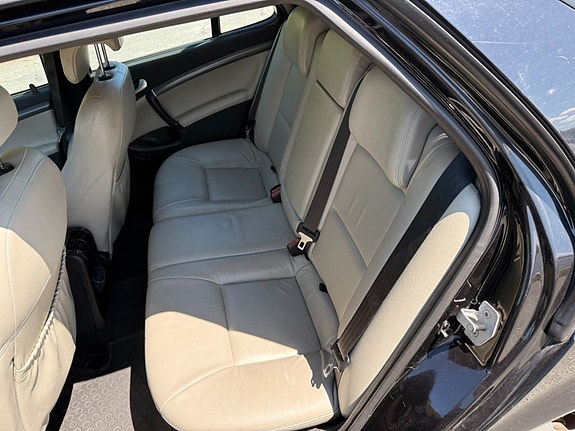 Saab 9-5 17 of 21