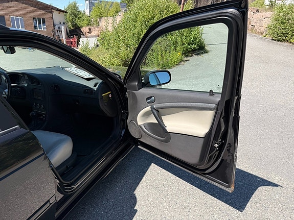 Saab 9-5 15 of 21