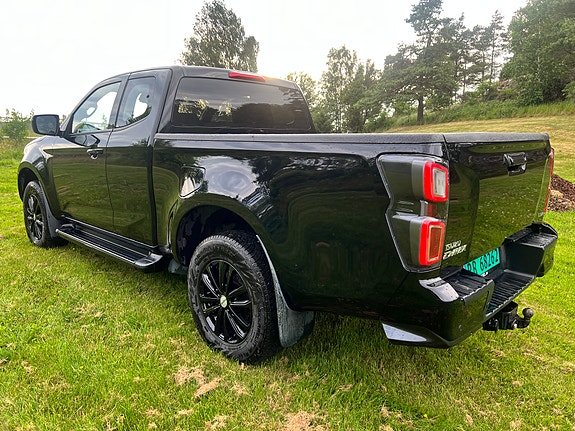 Isuzu D-max 4 of 5