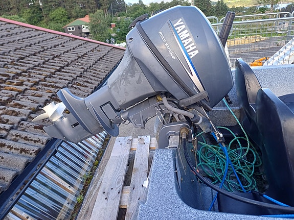 River 350 XR og Yamaha 9,9 4 of 12