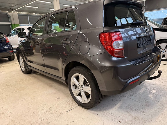 Toyota Urban Cruiser 3 of 5
