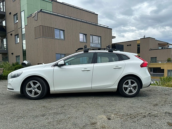 Volvo V40 5 of 5