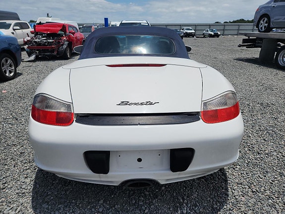 Porsche Boxster 7 of 17