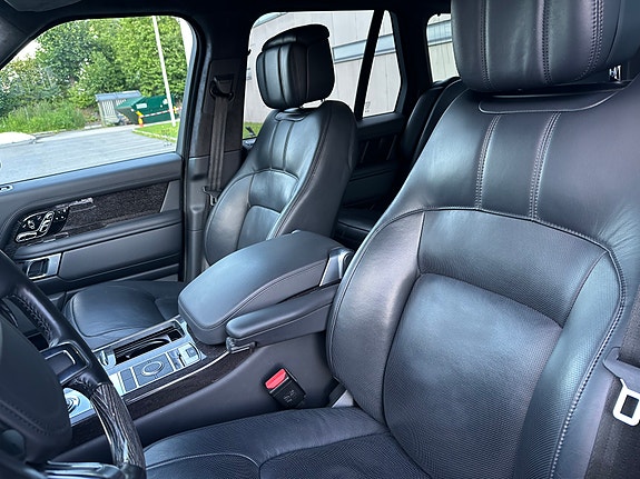 Land Rover Range Rover 10 of 23
