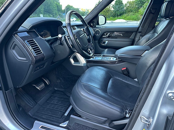 Land Rover Range Rover 9 of 23