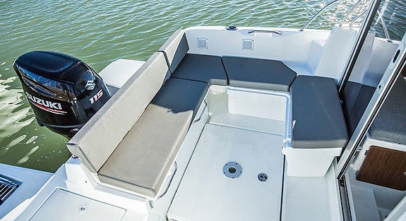 Beneteau Antares 6 / Suzuki DF115 / Vi tømmer lageret / Ta kontakt for en hyggel 4 of 5