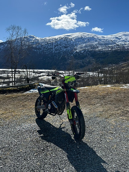 Fantic XMF 125 5 of 6
