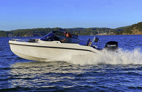 HR 6.3 BR NYHET! / Suzuki DF 150APL / BOW RIDER / Spec din båt for 2027 / Båthus 3 of 5