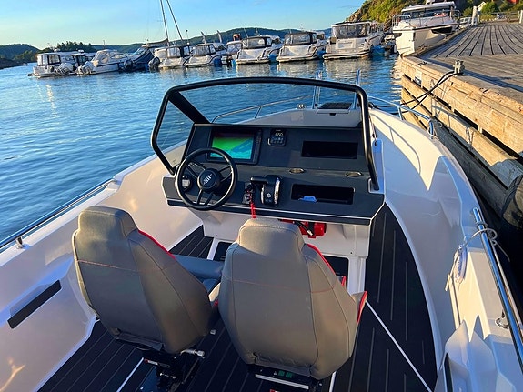HR 6.3 CC NYHET! / Suzuki DF 150APL / BOW RIDER / Spec din båt for 2027 / Båthus 5 of 5