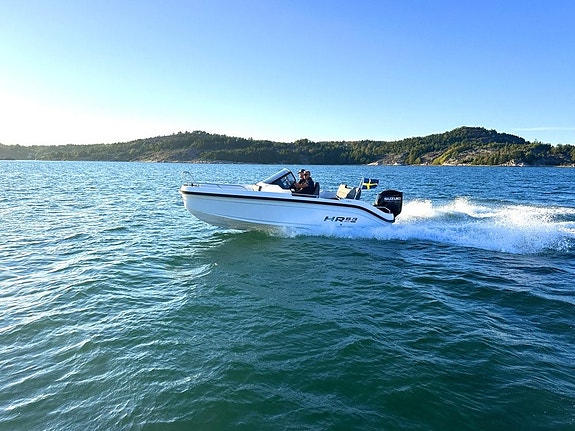 HR 6.3 CC NYHET! / Suzuki DF 150APL / BOW RIDER / Spec din båt for 2027 / Båthus 2 of 5