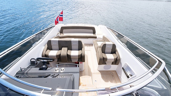 Windy 32 Grand Zonda / Volvo Penta D6 480DPI / Spec din båt for 2027 /  Båthuset 3 of 5
