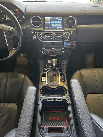 Land Rover Discovery 4 21 of 25