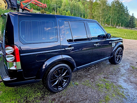 Land Rover Discovery 4 9 of 25