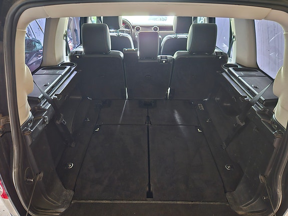 Land Rover Discovery 4 12 of 25