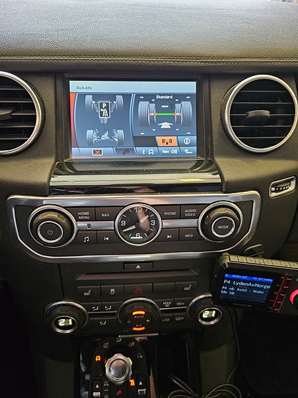 Land Rover Discovery 4 24 of 25