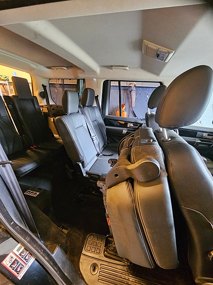 Land Rover Discovery 4 14 of 25